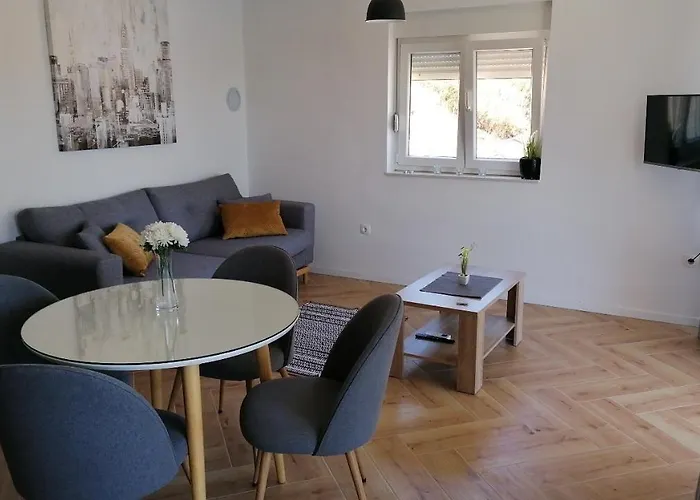 Bella 2 Apartamento *