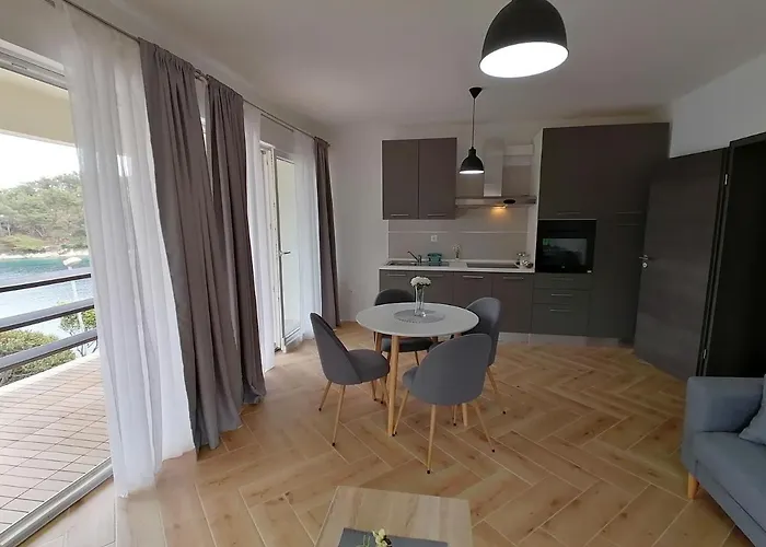 Apartamento Bella 2 *
